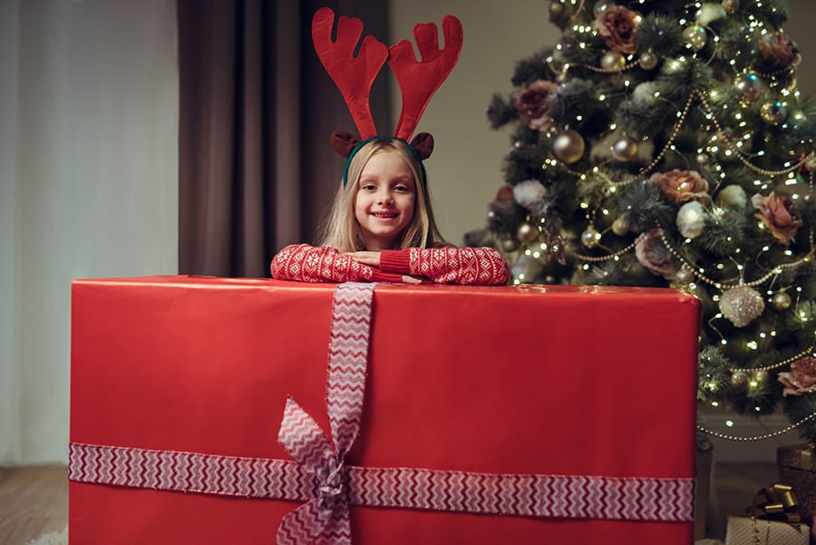 Buying a Piano for Christmas? 12 Ideas for Surprising your Family with the Piano