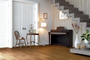 CLP-735 Yamaha Clavinova in Home