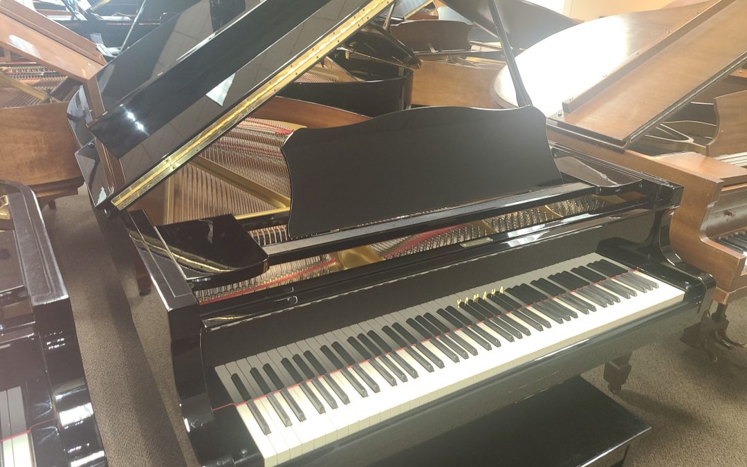 Awesome Used Yamaha Conservatory C3 6’1″ Pre-Owned Polished Ebony Grand Piano- Orem