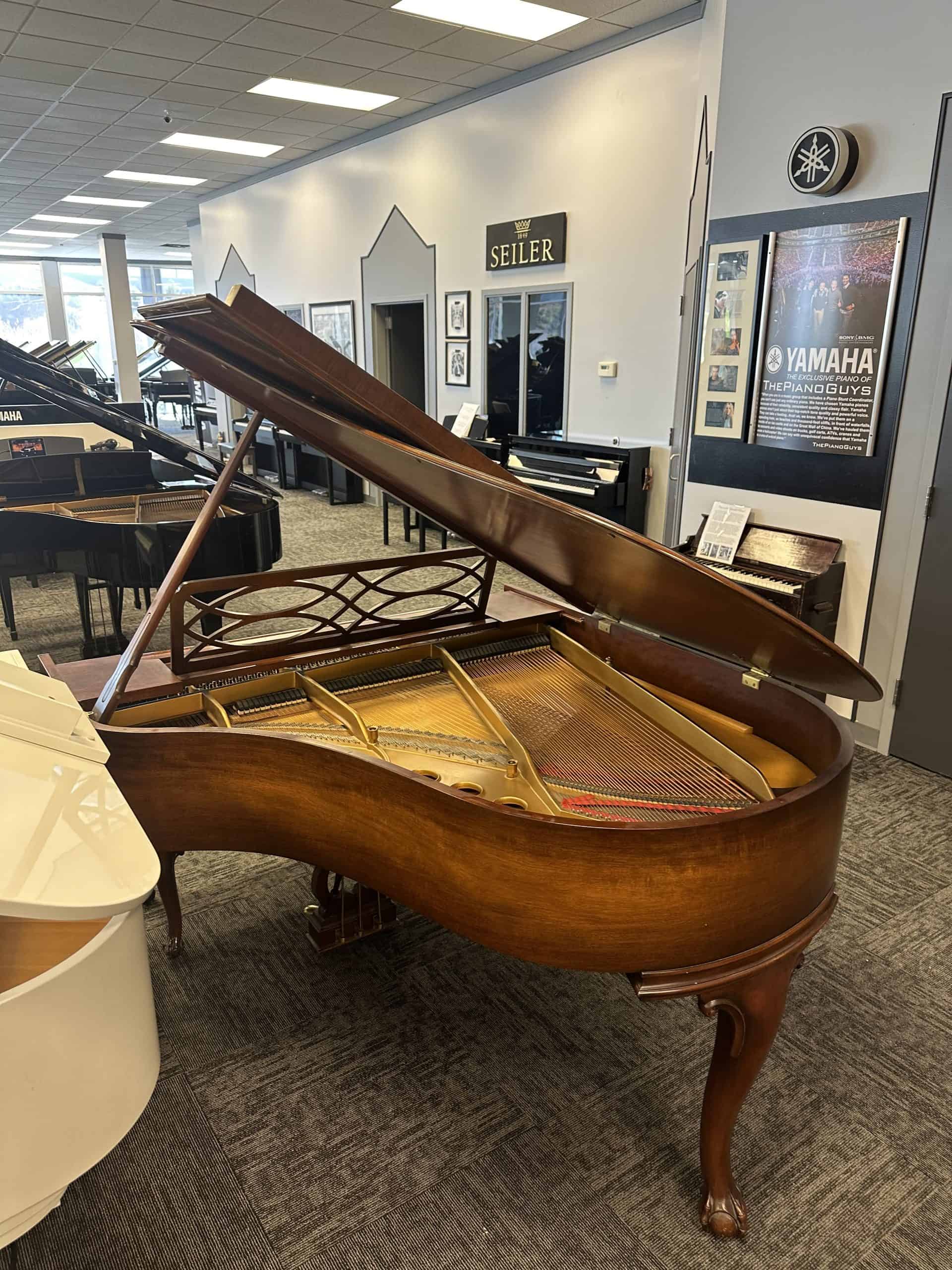 Steinway Model M fransk provinsSteinway Model M fransk provins  