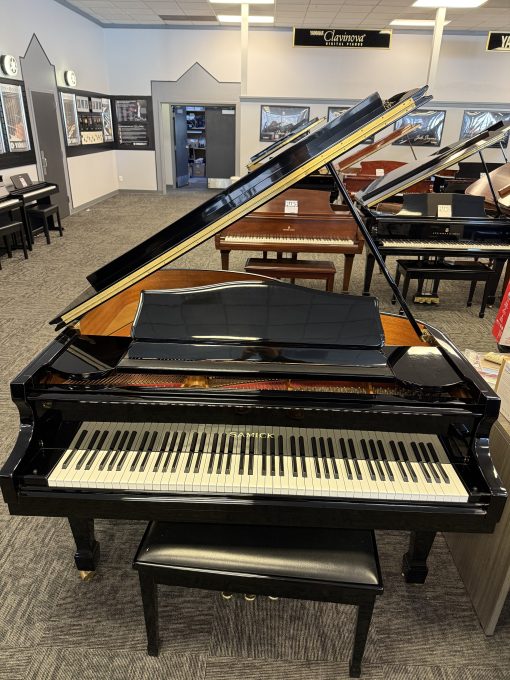 Excellent Condition Samick 5'0" Polished Ebony Grand Piano - Murray